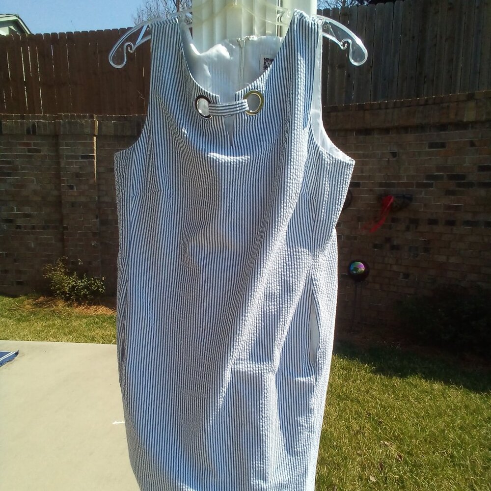 Anne Klein Blue And White  Seersucker Lined Size 12 Perfect Dress For Summer